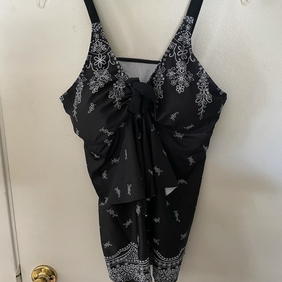 Swim Top - Picture 4 of 4